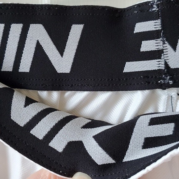 NWT NIKE DRI-FIT ATHLETIC TRAINING SHORTS SIZE 3X ELASTIC WAIST POCKETS WHITE - Picture 3 of 7